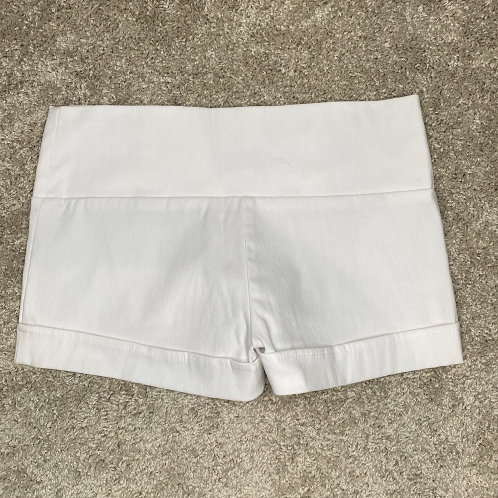 Vintage Charlotte Russe white shorts with faux buttons - Picture 2 of 3